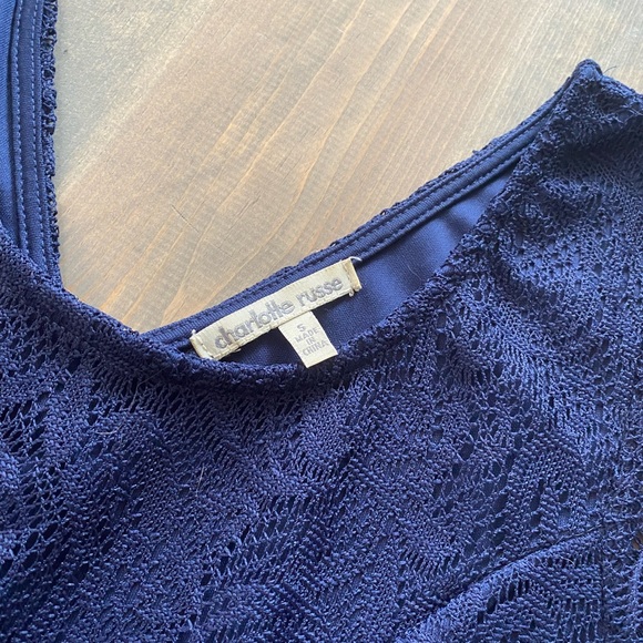 Lace cut out dress - Picture 2 of 4